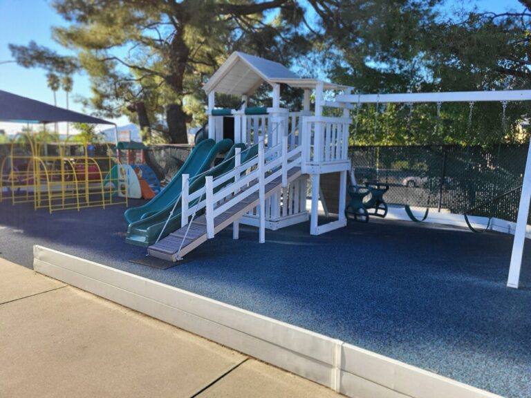 La Crescenta Montessori (8)